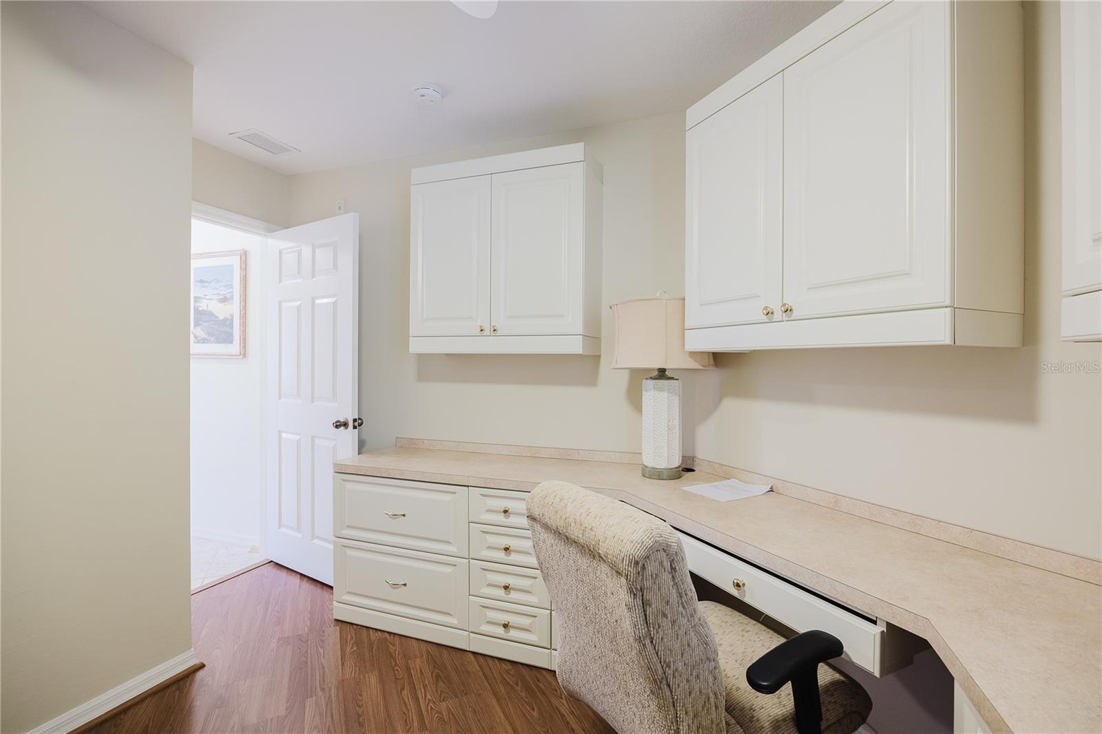 FOUNTAIN COURT - Residential