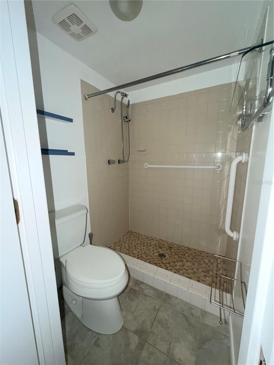 PEBBLE SPGS CLUSTER 5 - Residential Lease