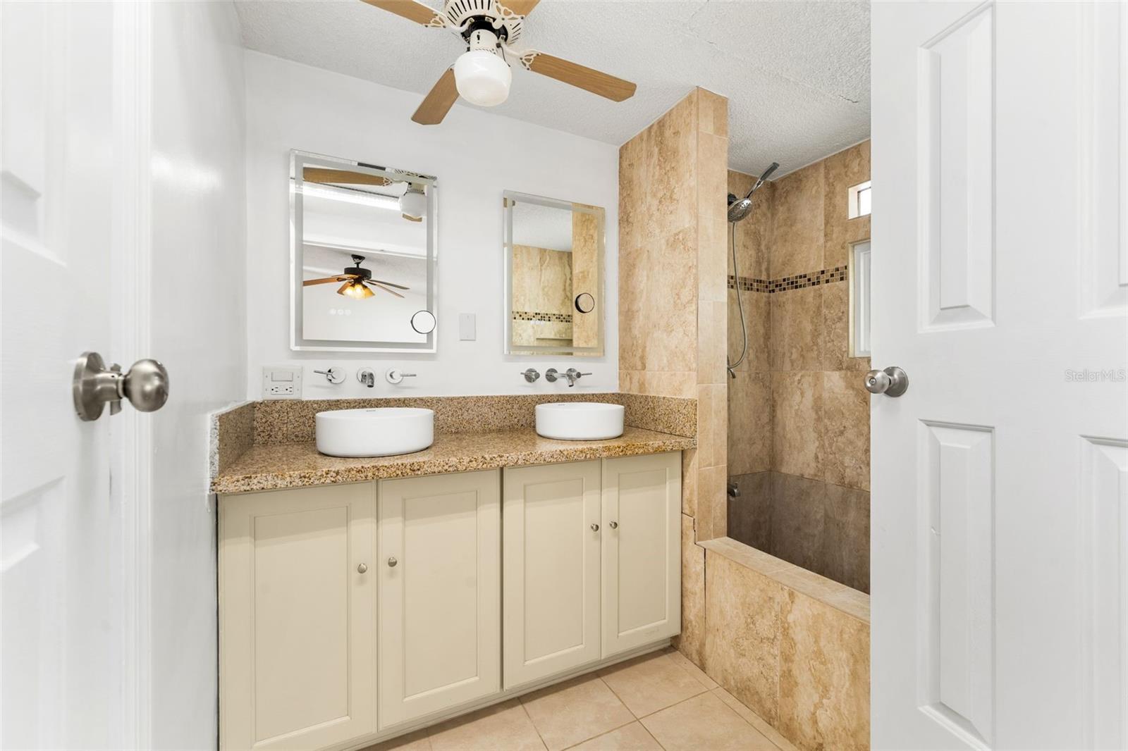 GUINN WILLIAMS AND REEVES ADDITION - Residential