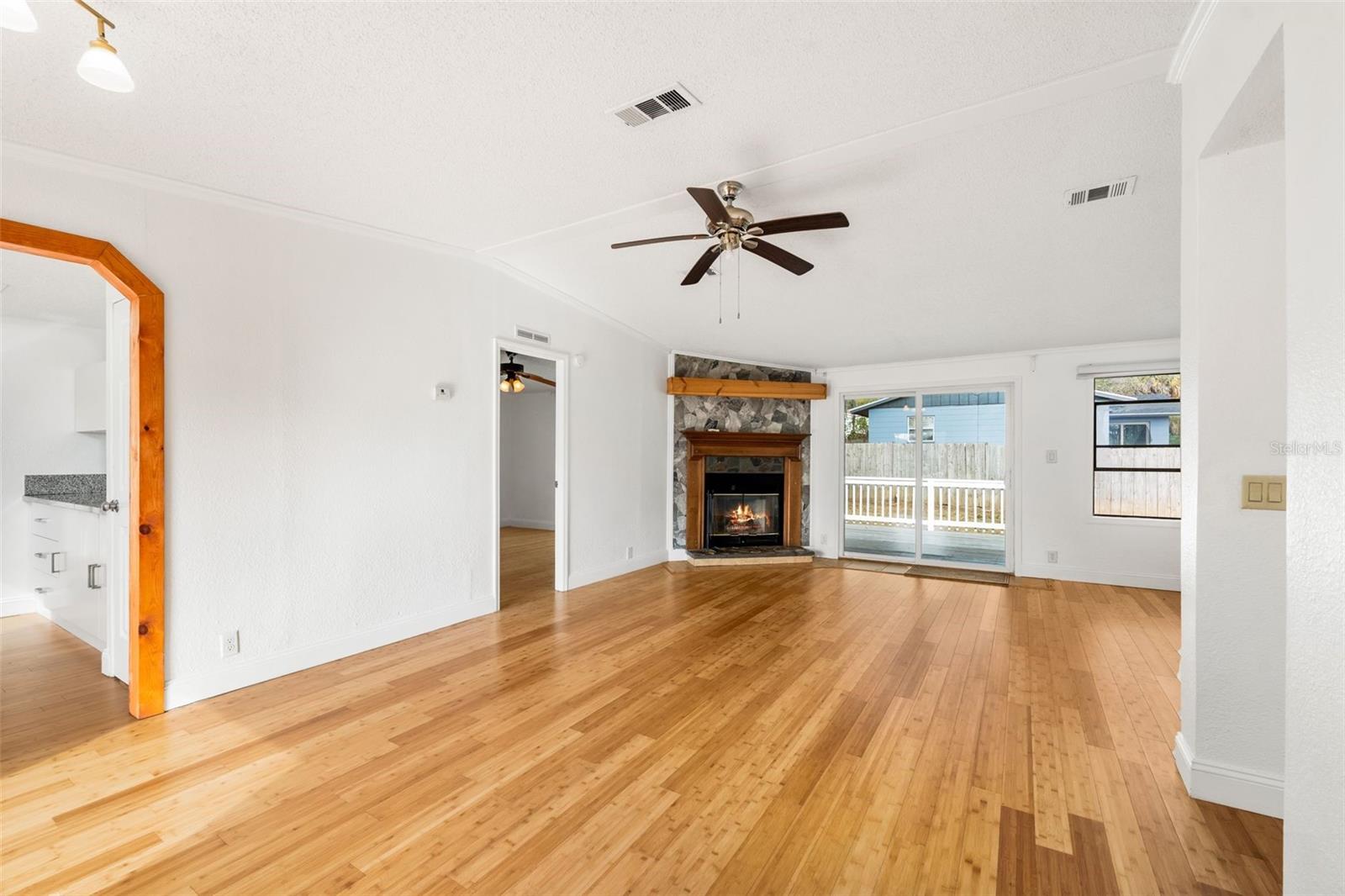 GUINN WILLIAMS AND REEVES ADDITION - Residential