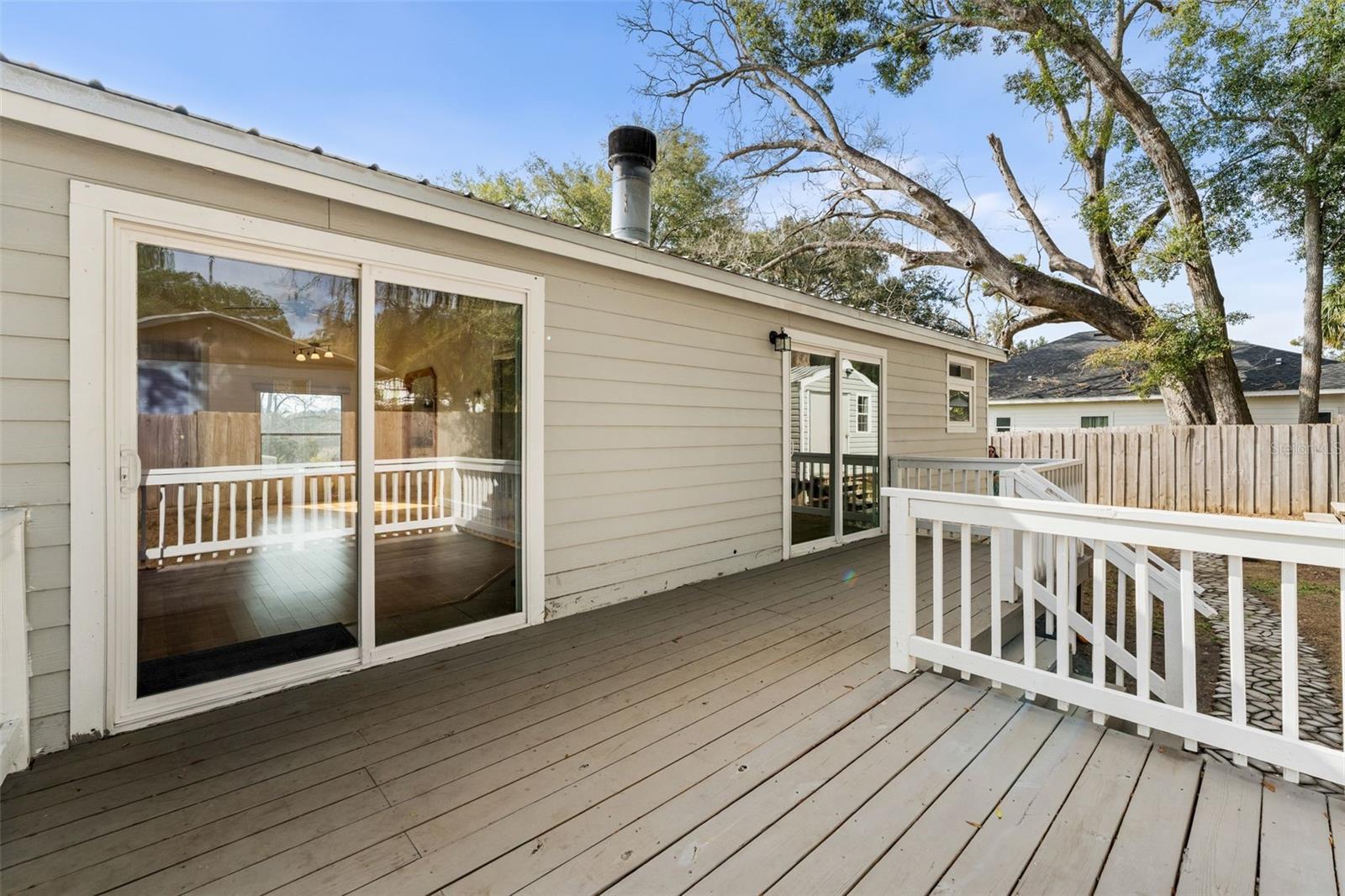 GUINN WILLIAMS AND REEVES ADDITION - Residential