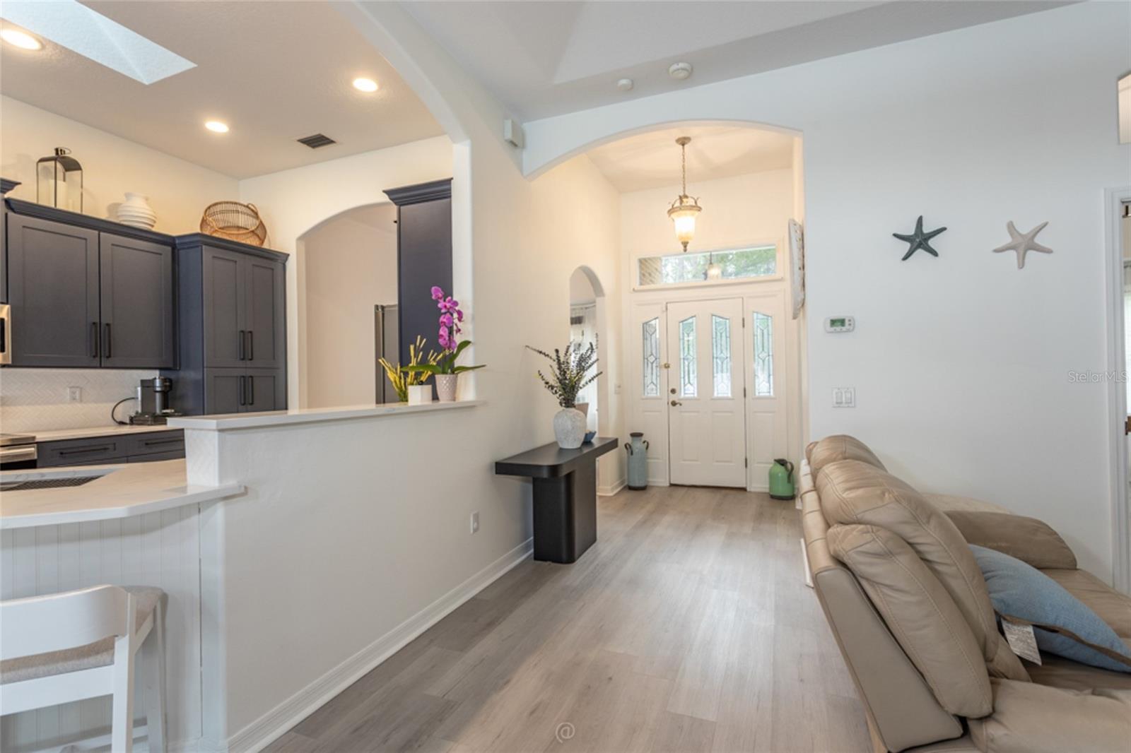 EASTHAMPTON - Residential