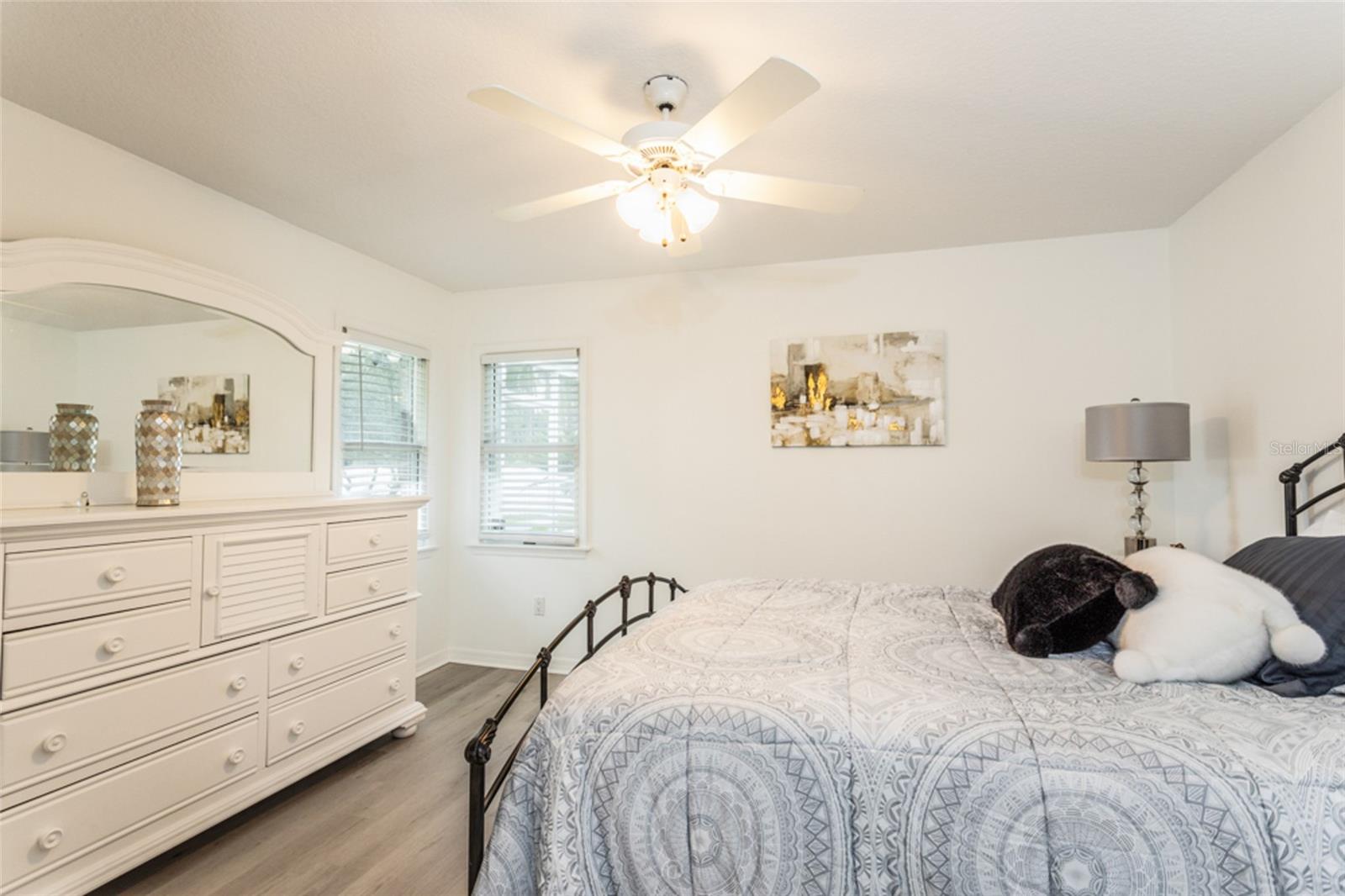 EASTHAMPTON - Residential