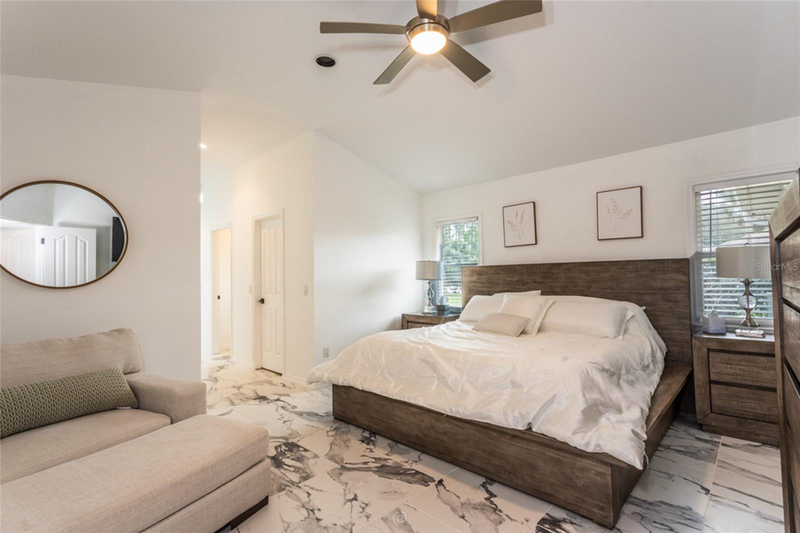 EASTHAMPTON - Residential