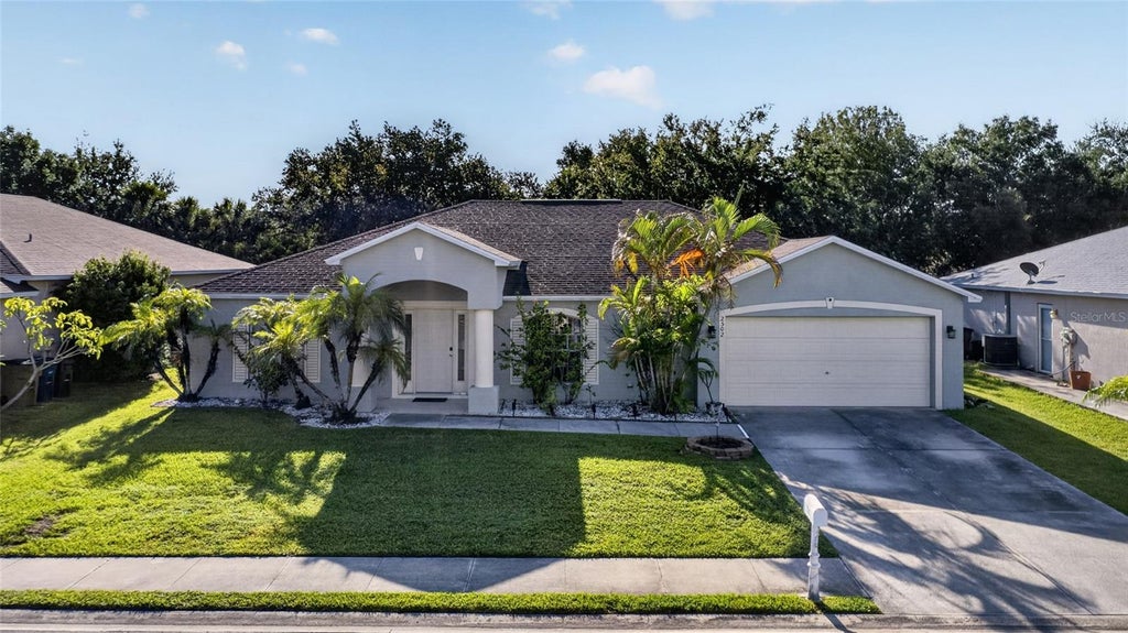 Photo of 2502 Nature Pointe Loop, Fort Myers, FL 33905 (MLS # TB8523662)