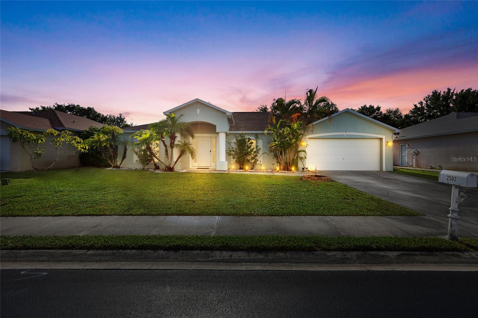 Search Properties for Sale 2 2502 NATURE POINTE LOOP