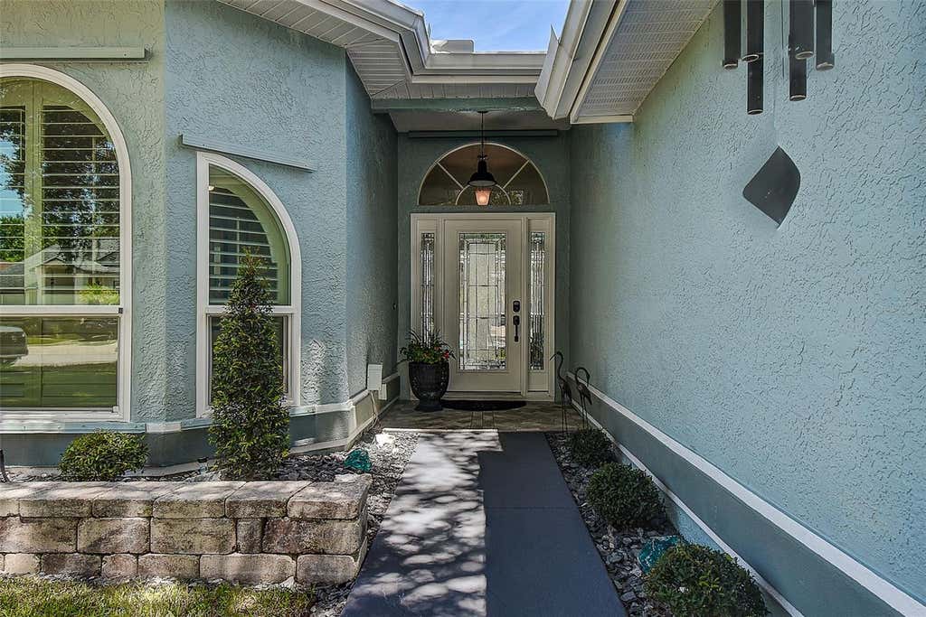 Photo of 1105 Clippers Way, Tarpon Springs, FL 34689 (MLS # W7888509)