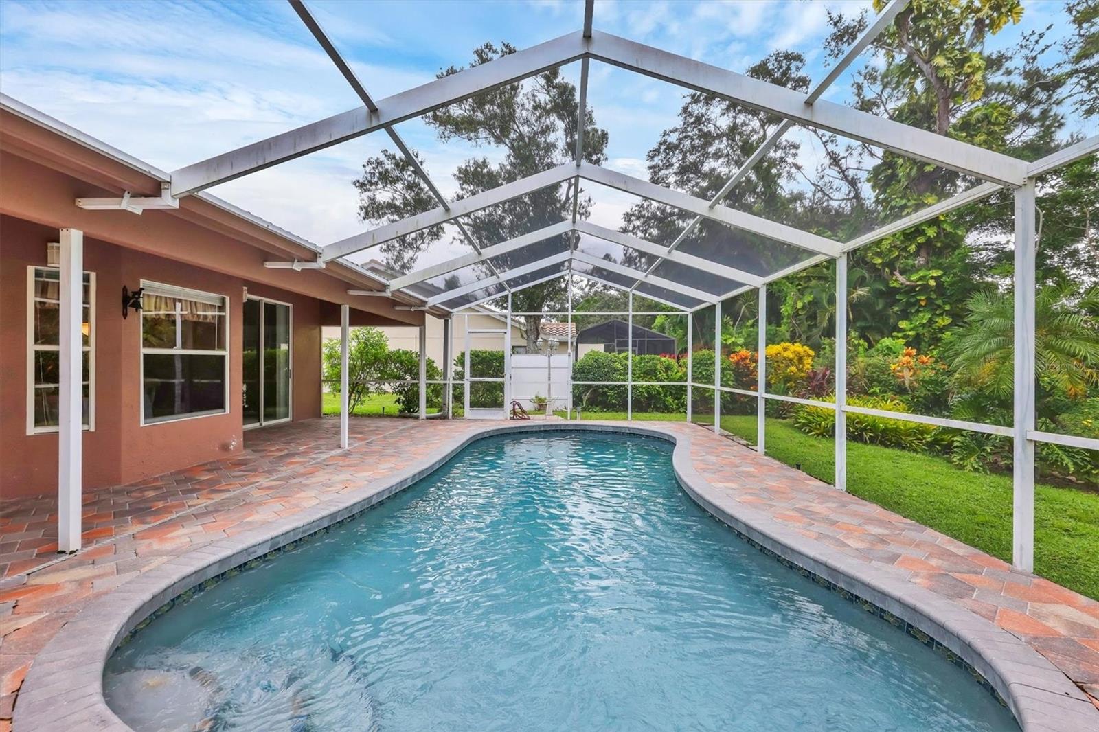 DEL SOL VILLAGE AT LONGWOOD RUN PH 02 - Residential