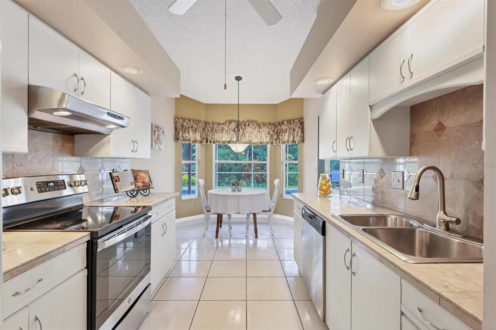 DEL SOL VILLAGE AT LONGWOOD RUN PH 02 - Residential