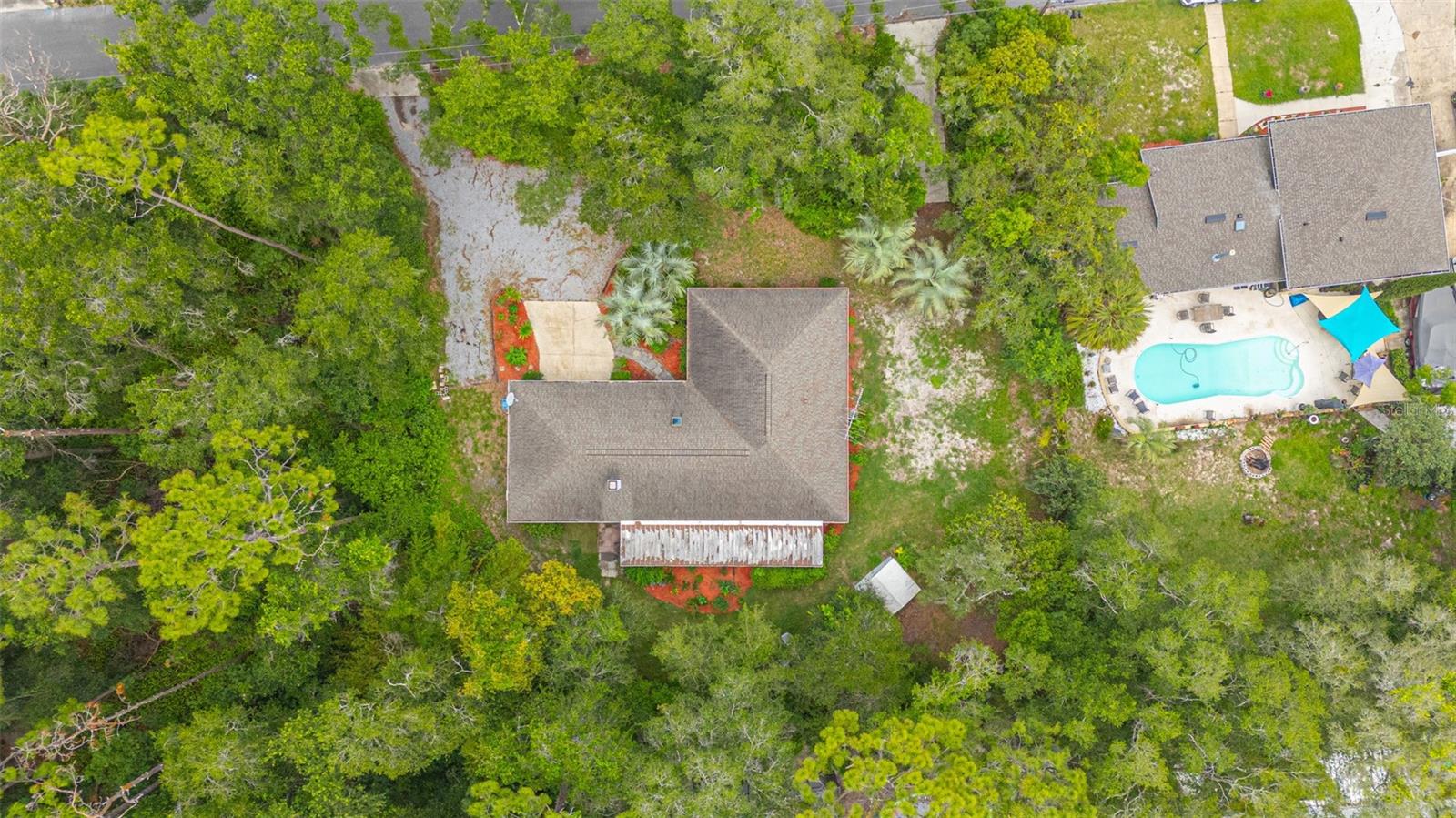 COUNTRY CLUB ESTATES - Residential