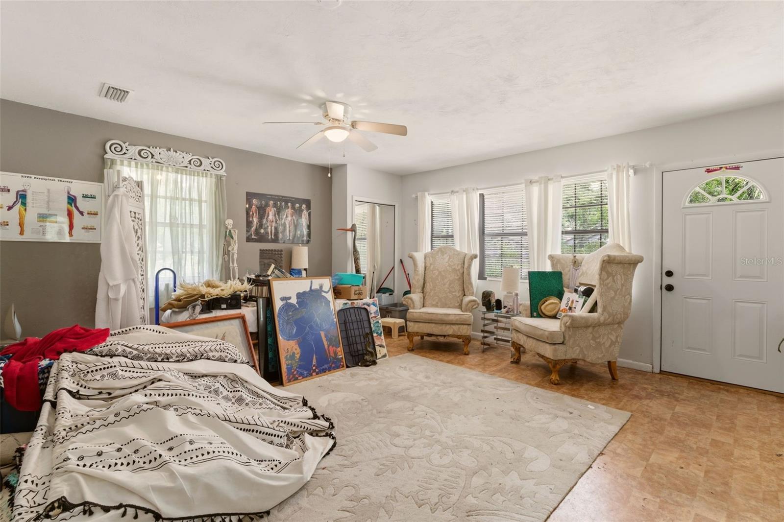 COUNTRY CLUB ESTATES - Residential
