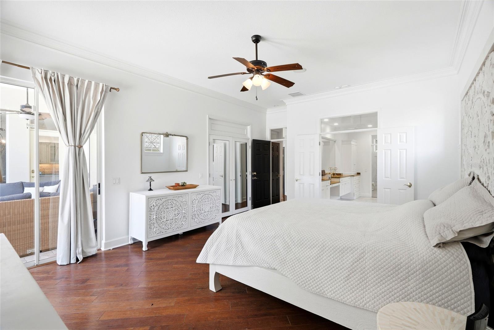 3459 WOODRIDGE PARKWAY