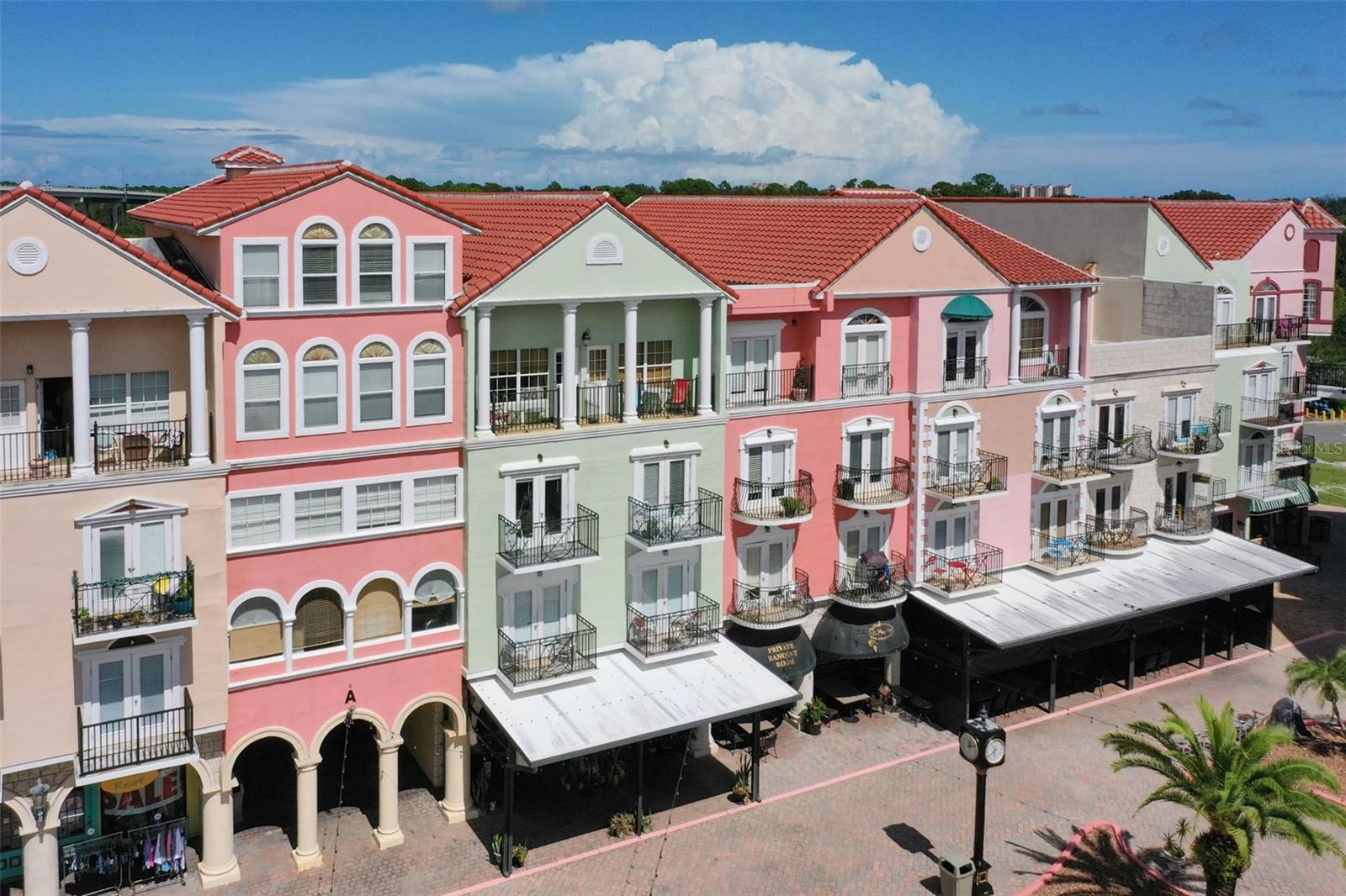 RESIDENCES/EUROPEAN VILLAGE BLDG C - Residential