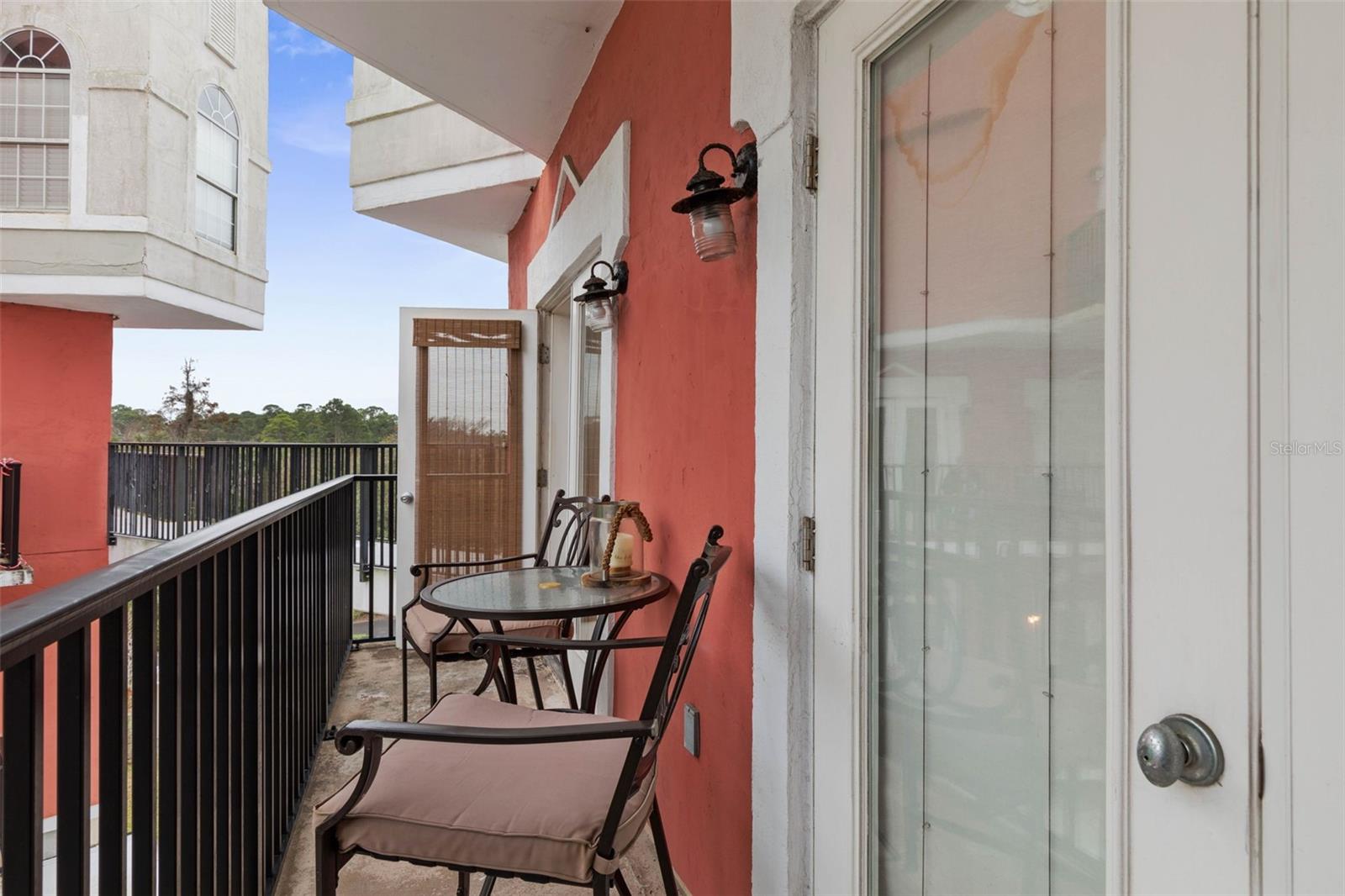 RESIDENCES/EUROPEAN VILLAGE BLDG C - Residential