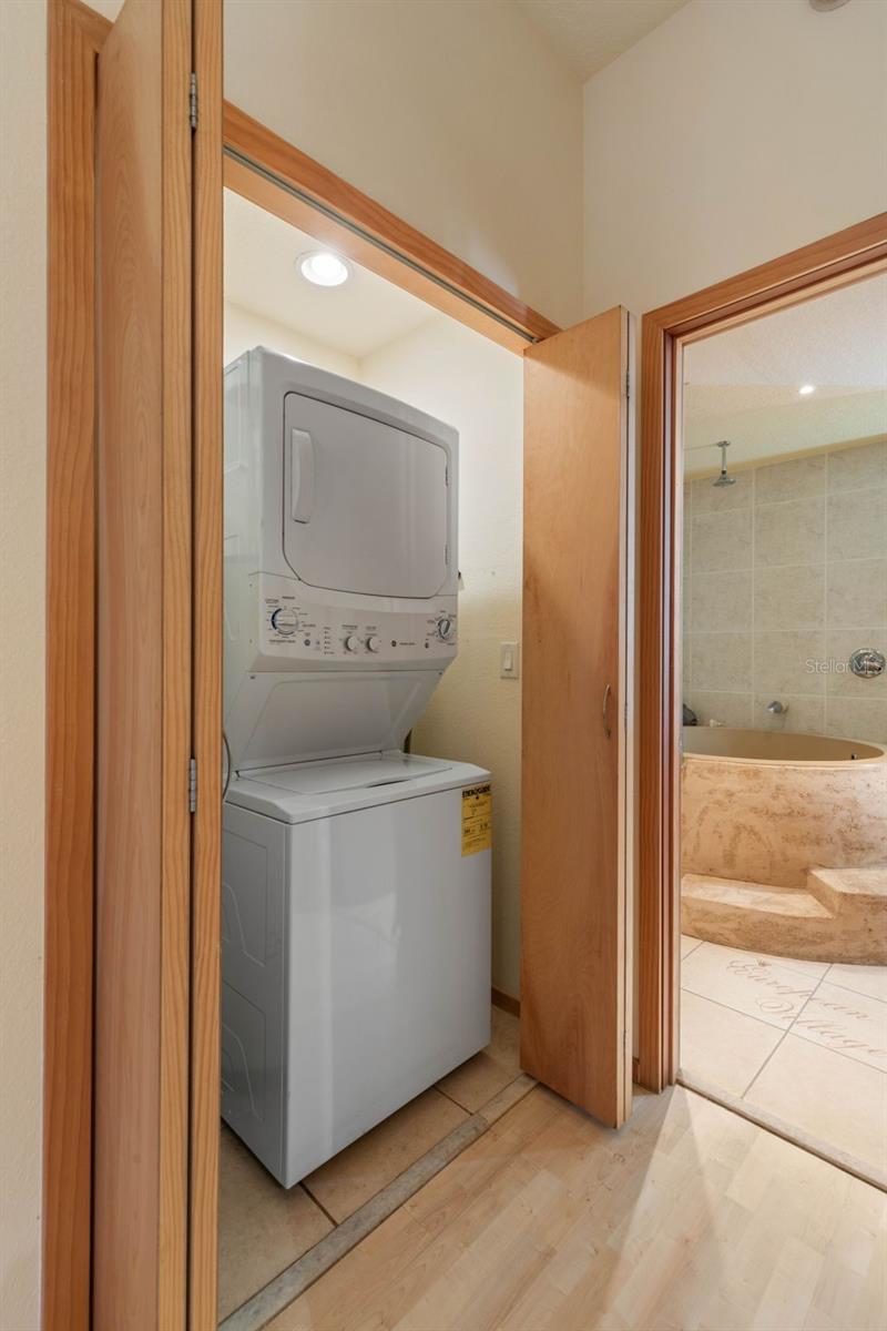 RESIDENCES/EUROPEAN VILLAGE BLDG C - Residential