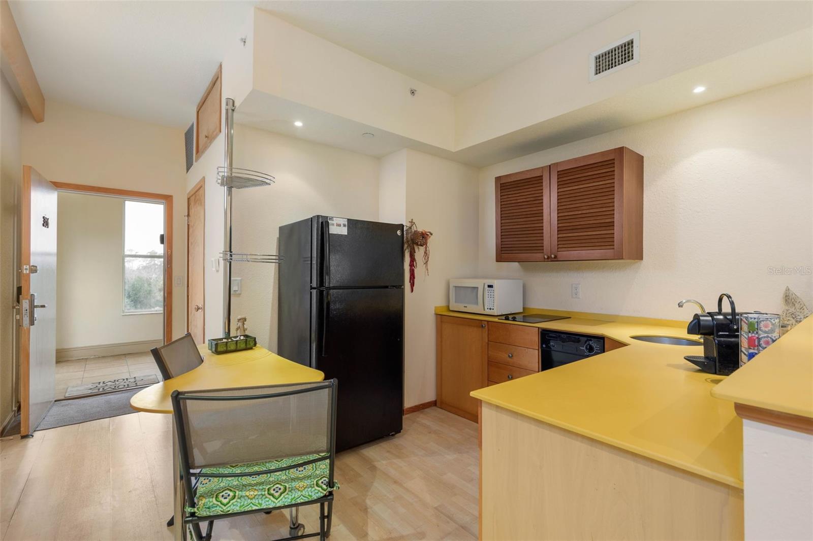 RESIDENCES/EUROPEAN VILLAGE BLDG C - Residential