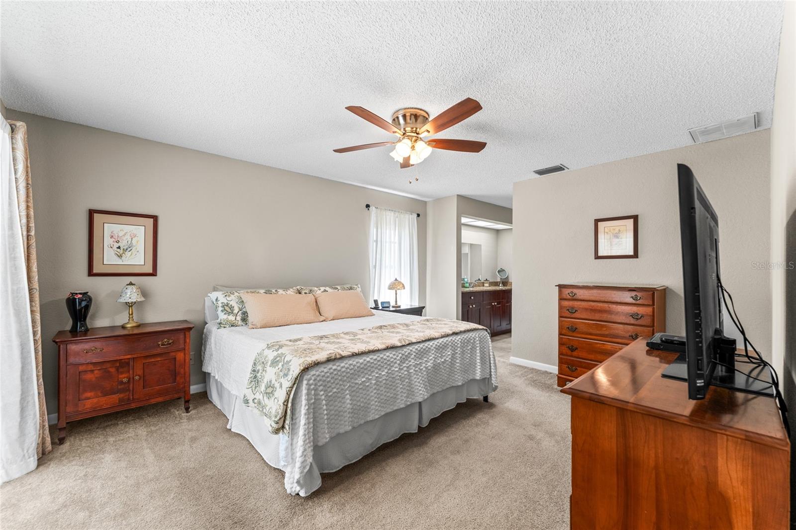 SPANISH MANOR - Residential