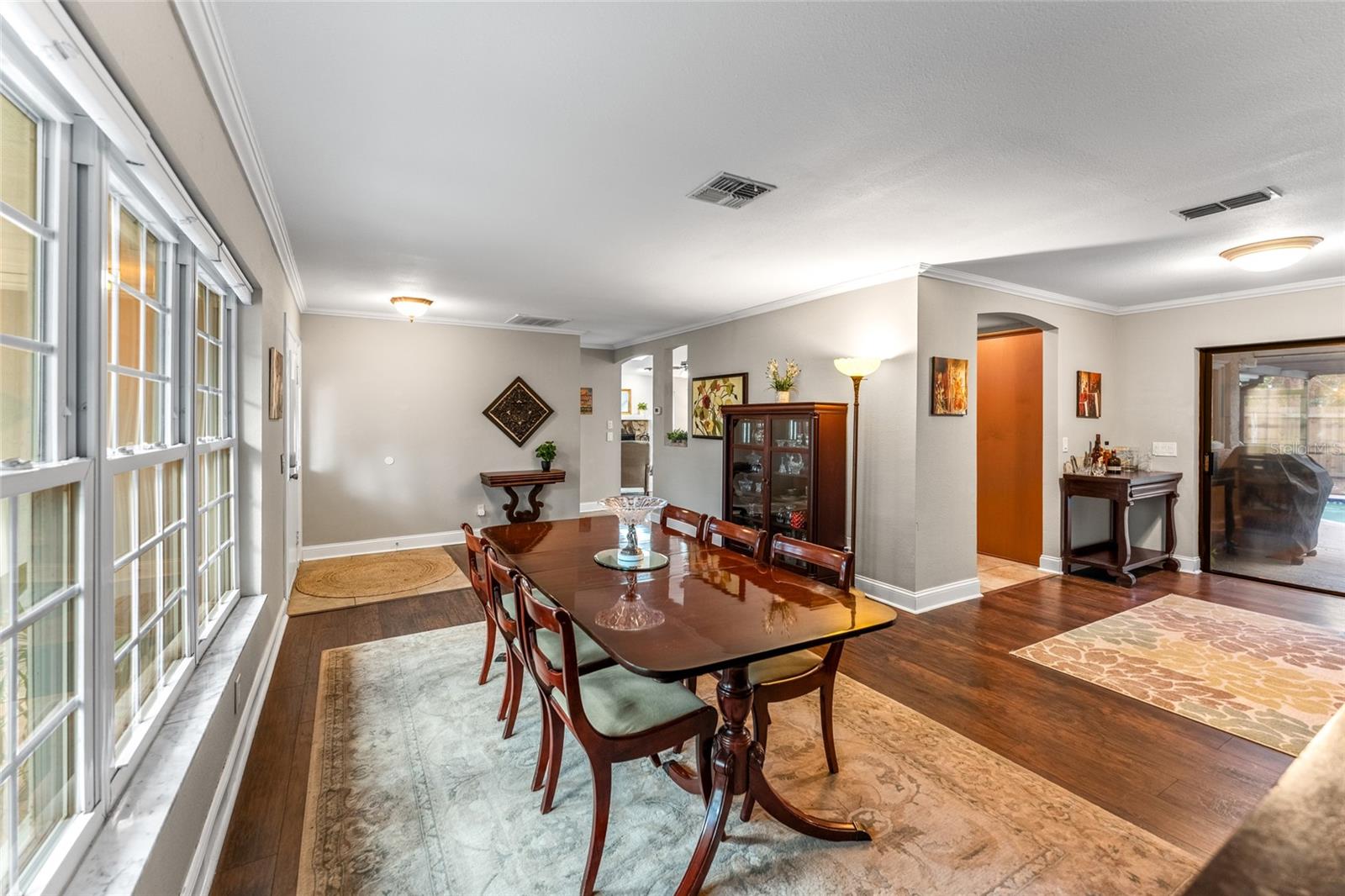 SPANISH MANOR - Residential