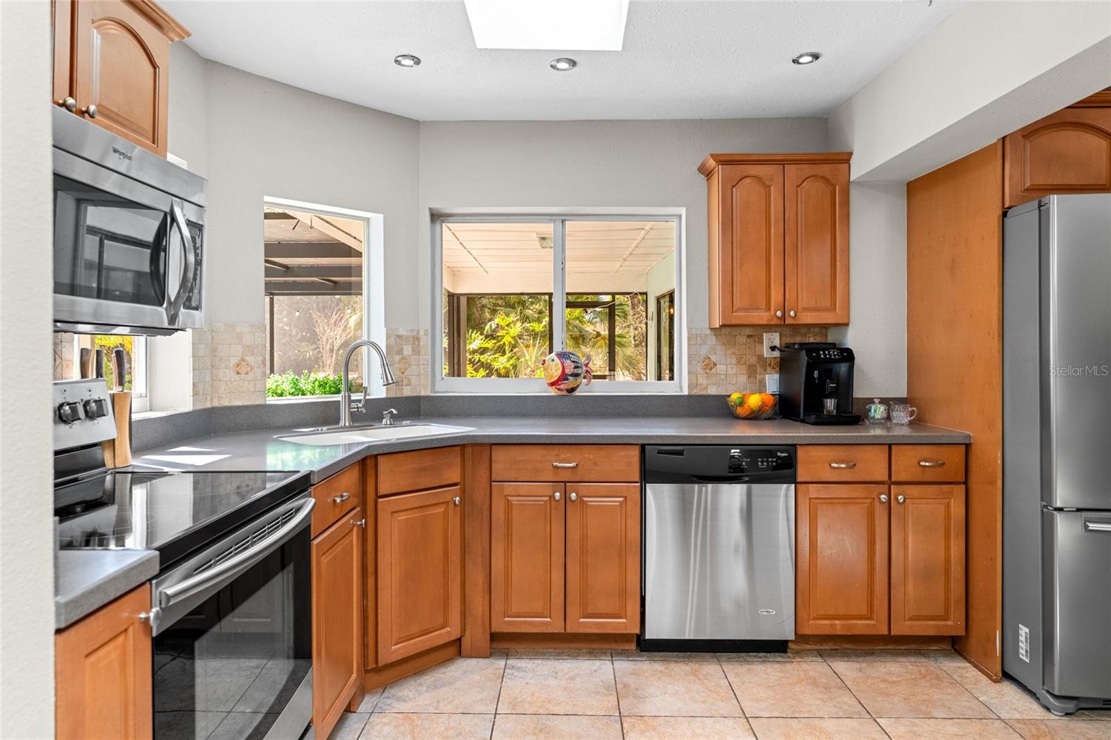 SPANISH MANOR - Residential