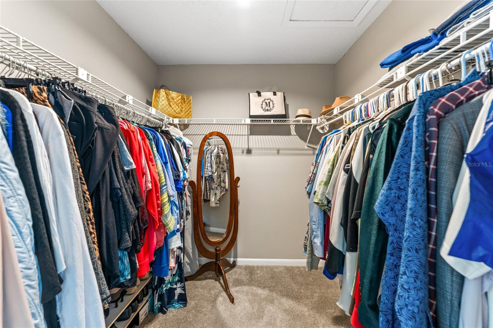 SPANISH MANOR - Residential