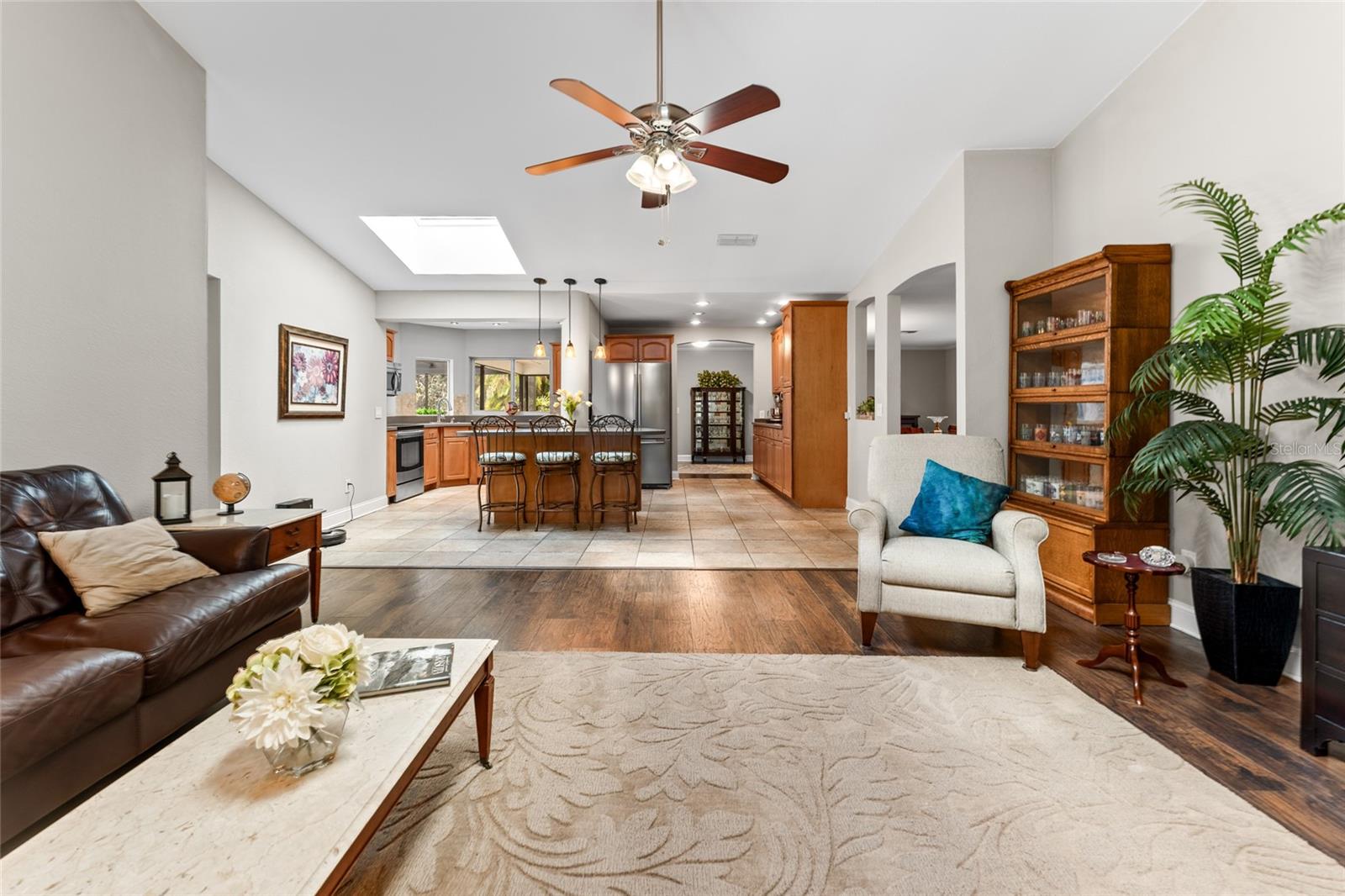 SPANISH MANOR - Residential