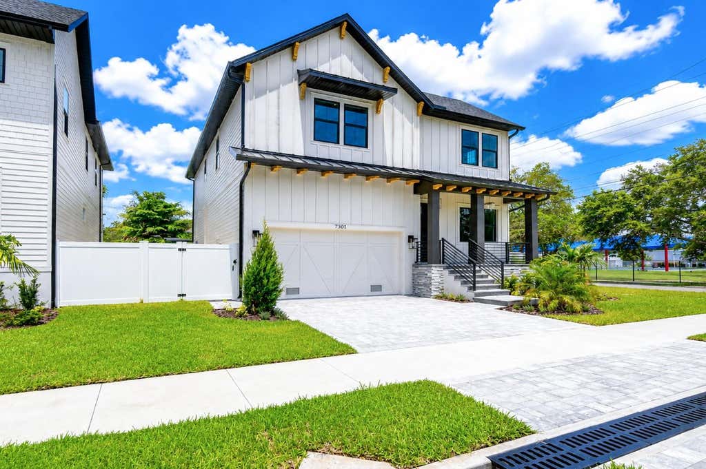 Photo of 7301 S Fitzgerald Street, Tampa, FL 33616 (MLS # A4700533)