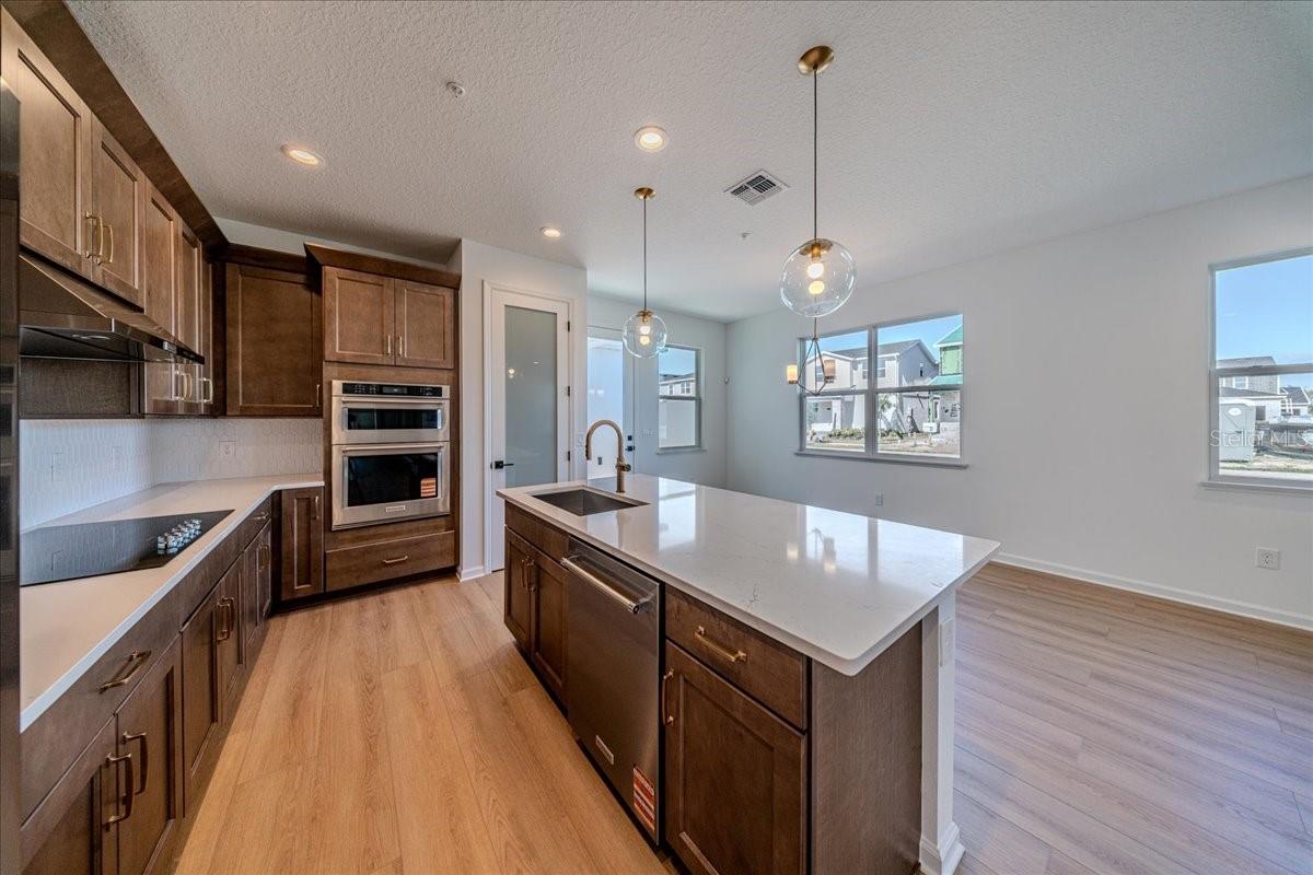 BRONSON PEAK PH 2A - Residential Lease