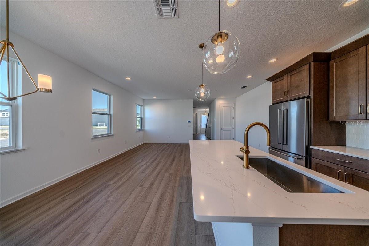 BRONSON PEAK PH 2A - Residential Lease