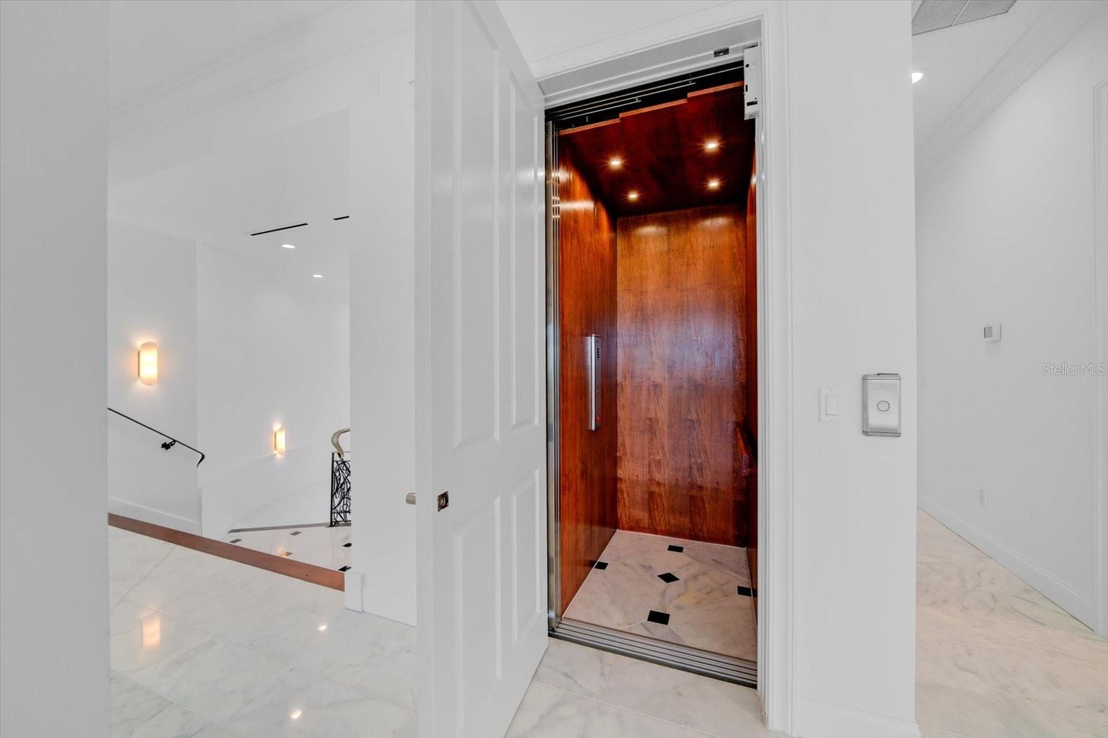 HARBOR BLUFFS SEC 1 REP - Residential