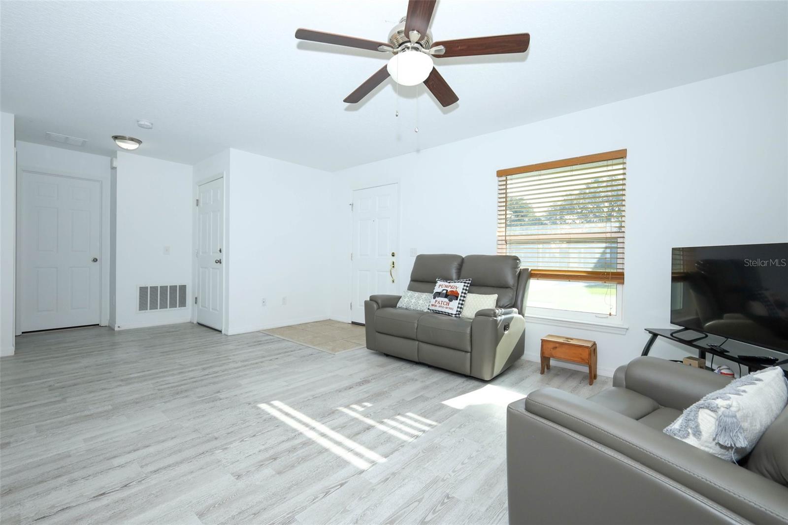 1068 MAYFLOWER AVENUE