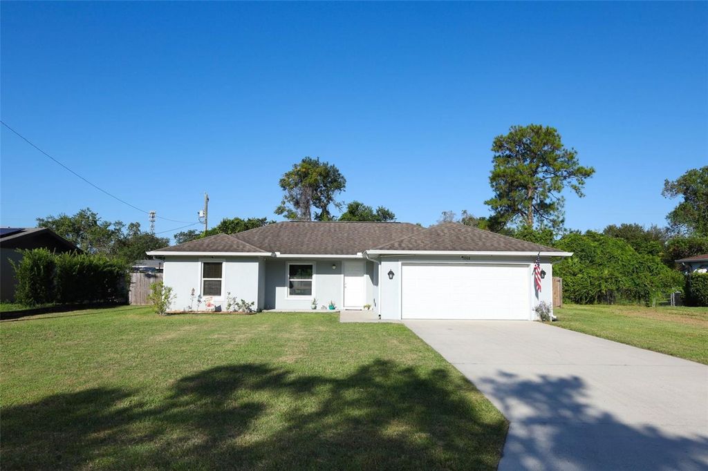 Photo of 1068 Mayflower Avenue, Deltona, FL 32725 (MLS # O6353554)