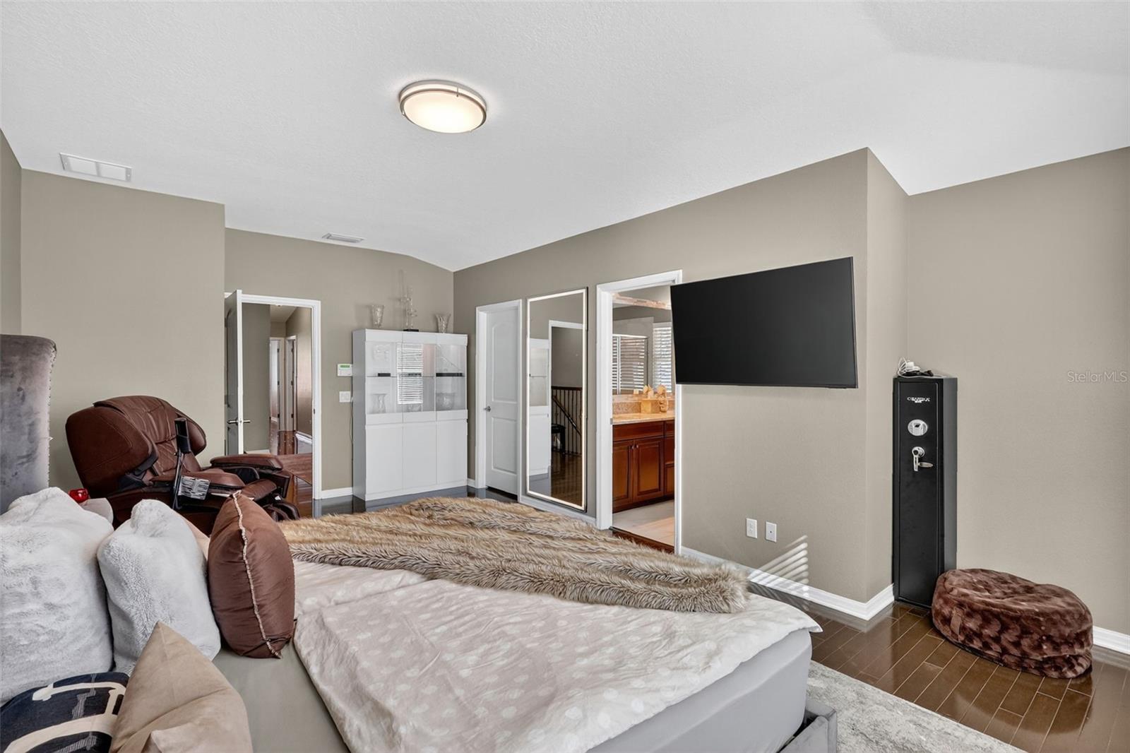 MUIRFIELD VILLAGE AT HONORE - Residential Lease