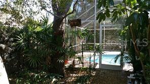 1803 LONGVIEW LANE