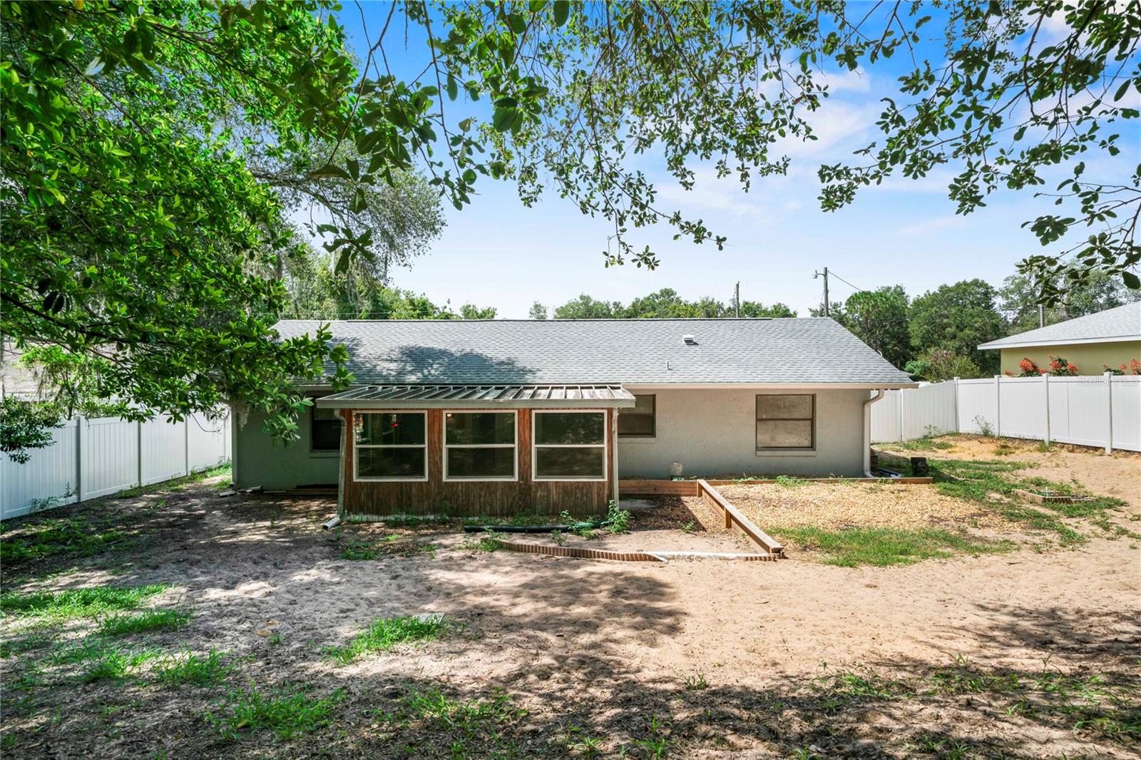 920 YALE LANE