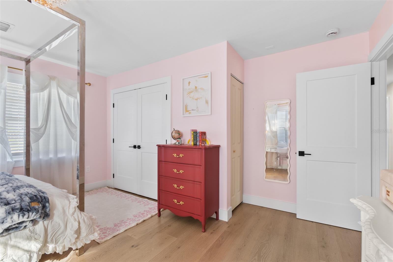 SUNSET PARK - Residential