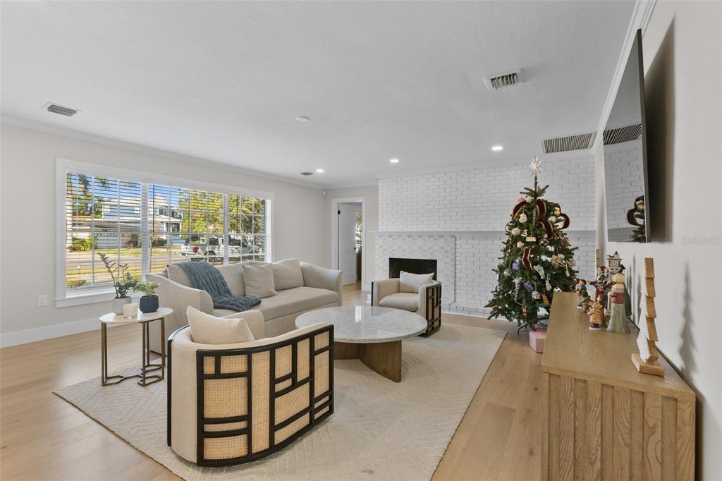 Photo of 2618 S Bryant Circle, Tampa, FL 33629 (MLS # TB8456497)