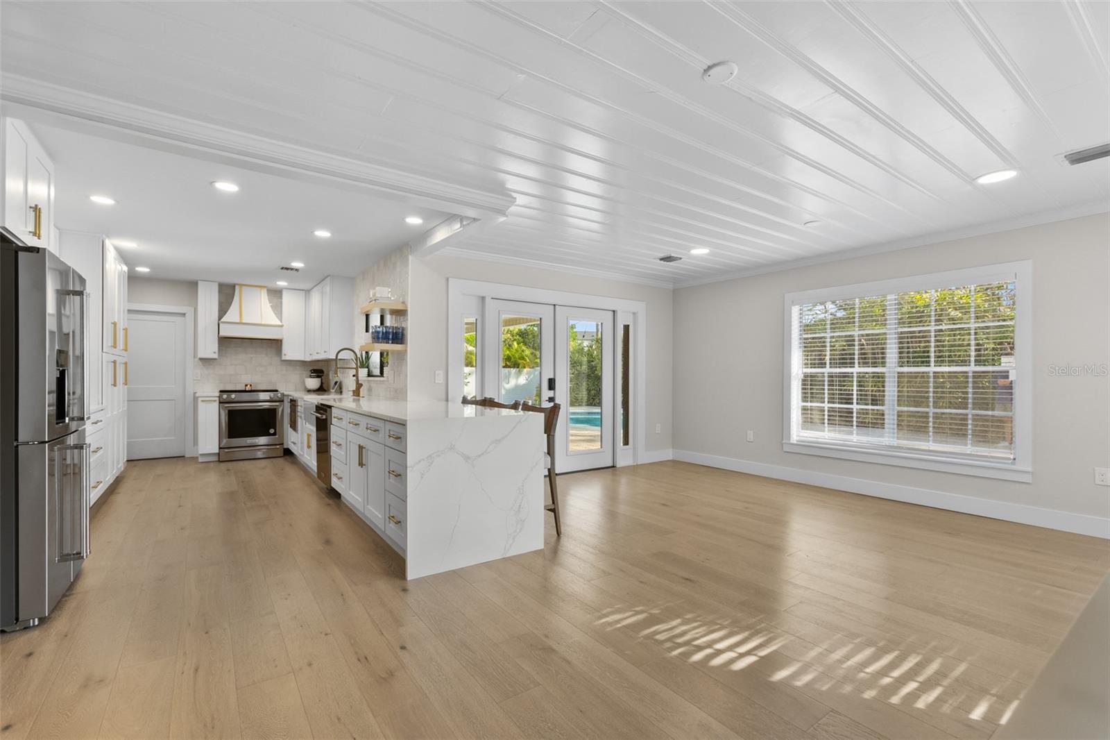 SUNSET PARK - Residential