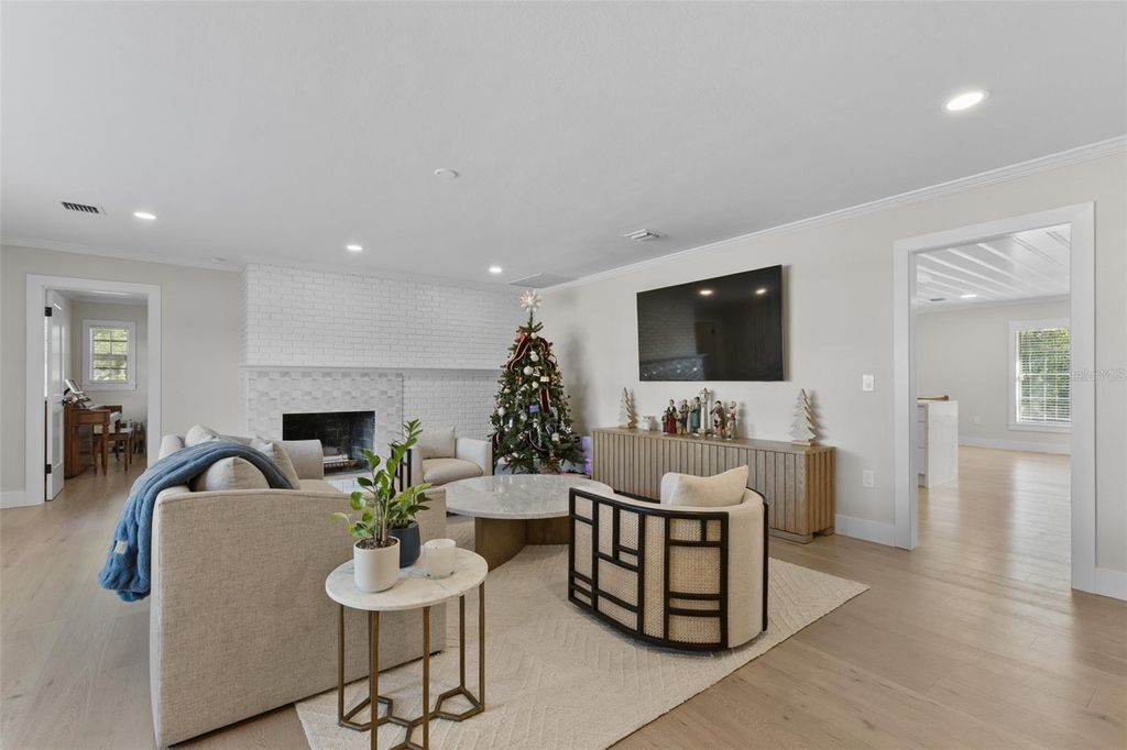 Photo of 2618 S Bryant Circle, Tampa, FL 33629 (MLS # TB8456497)