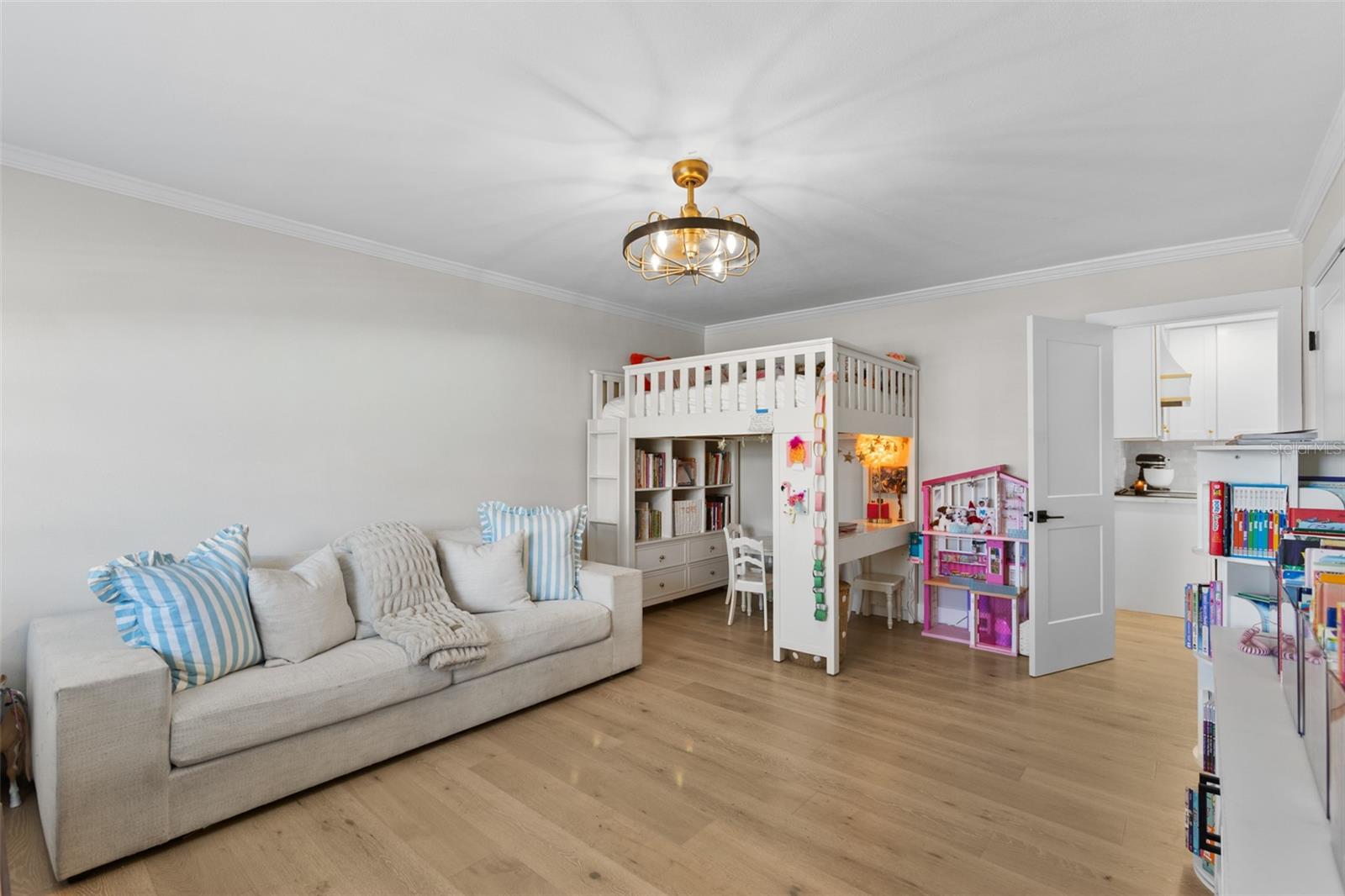 SUNSET PARK - Residential