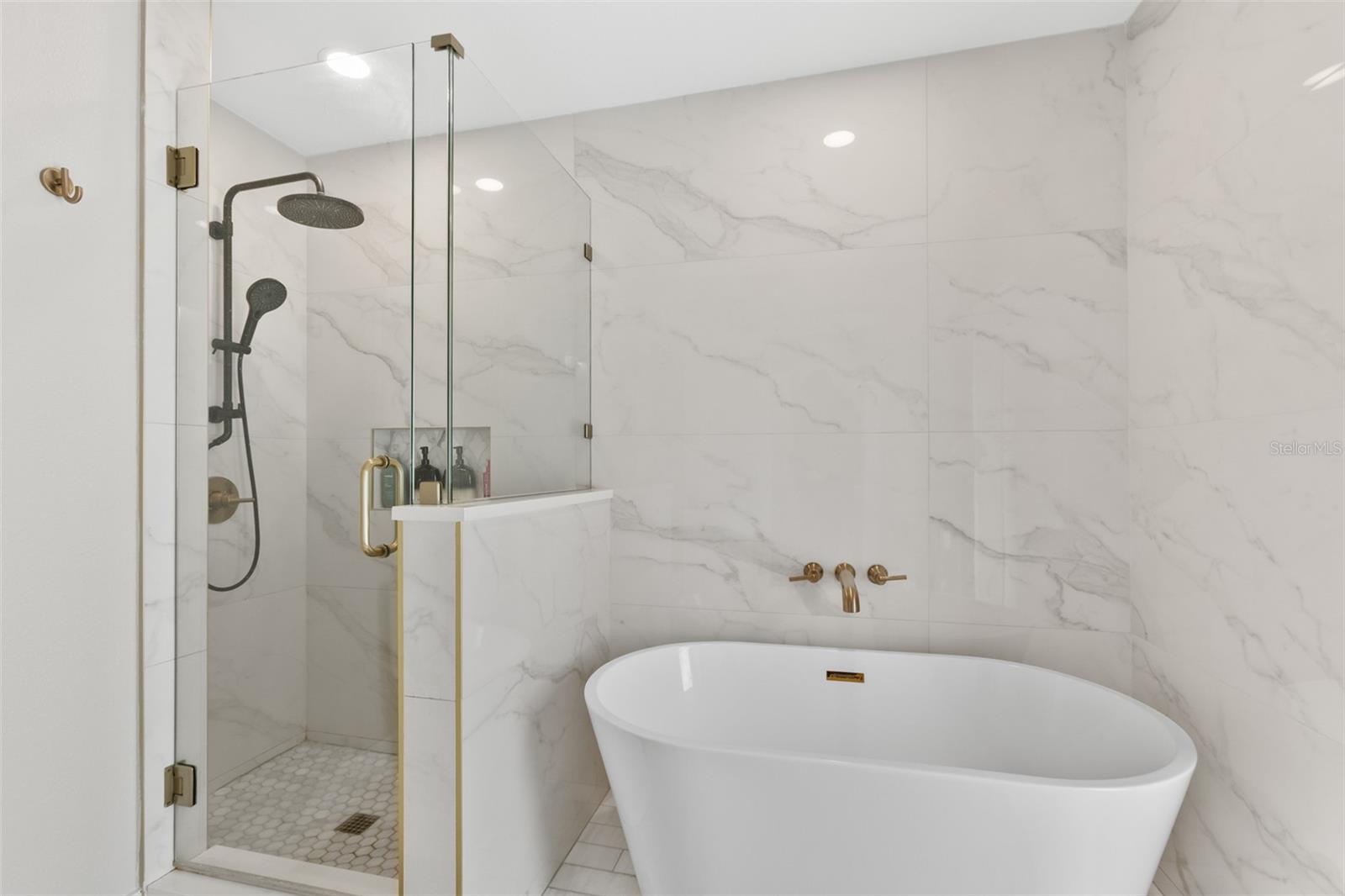 SUNSET PARK - Residential