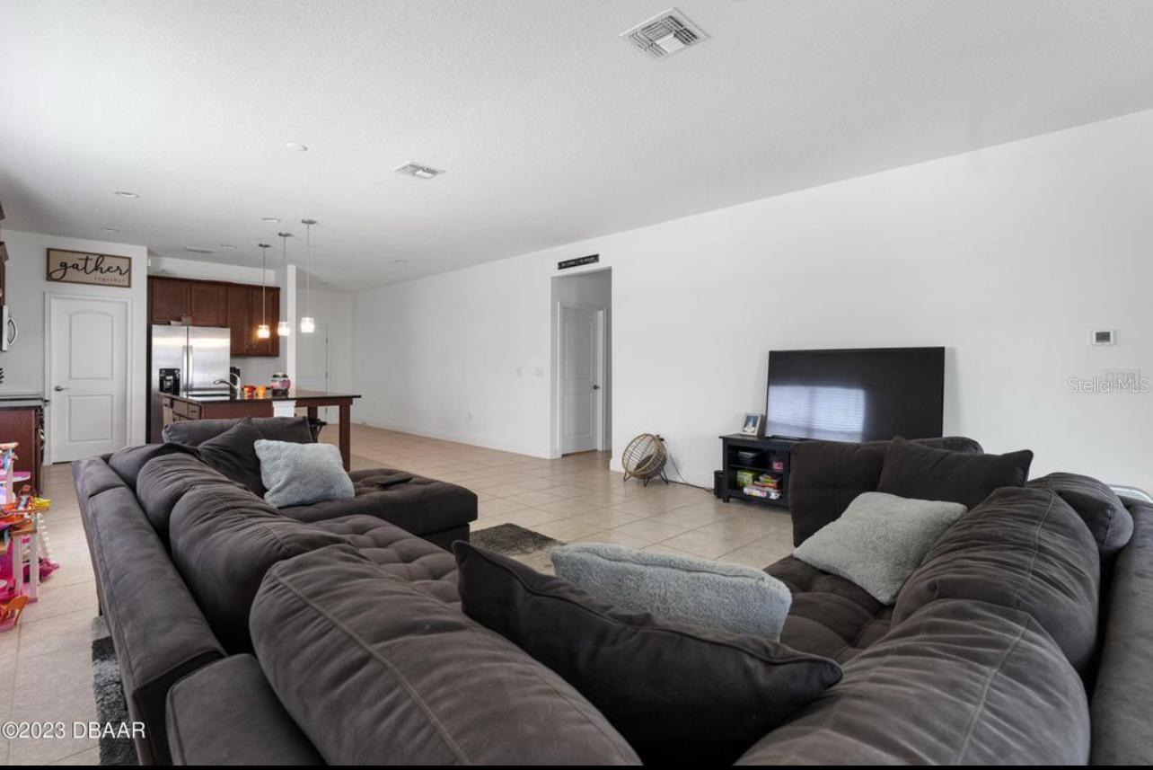 WESTPORT RESERVE - Residential Lease