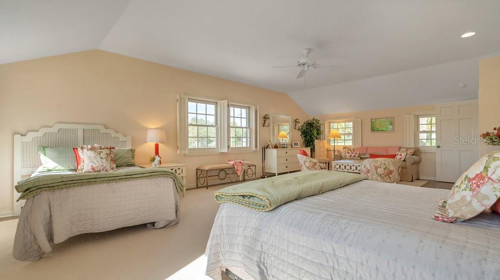 MOUNTAIN LAKE UNREC - Residential