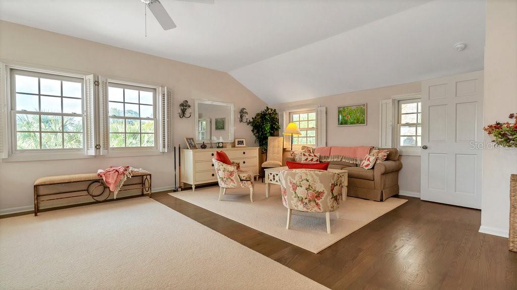 MOUNTAIN LAKE UNREC - Residential