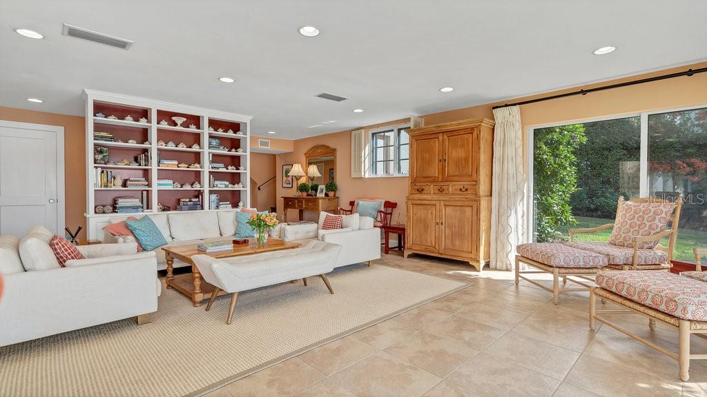 MOUNTAIN LAKE UNREC - Residential