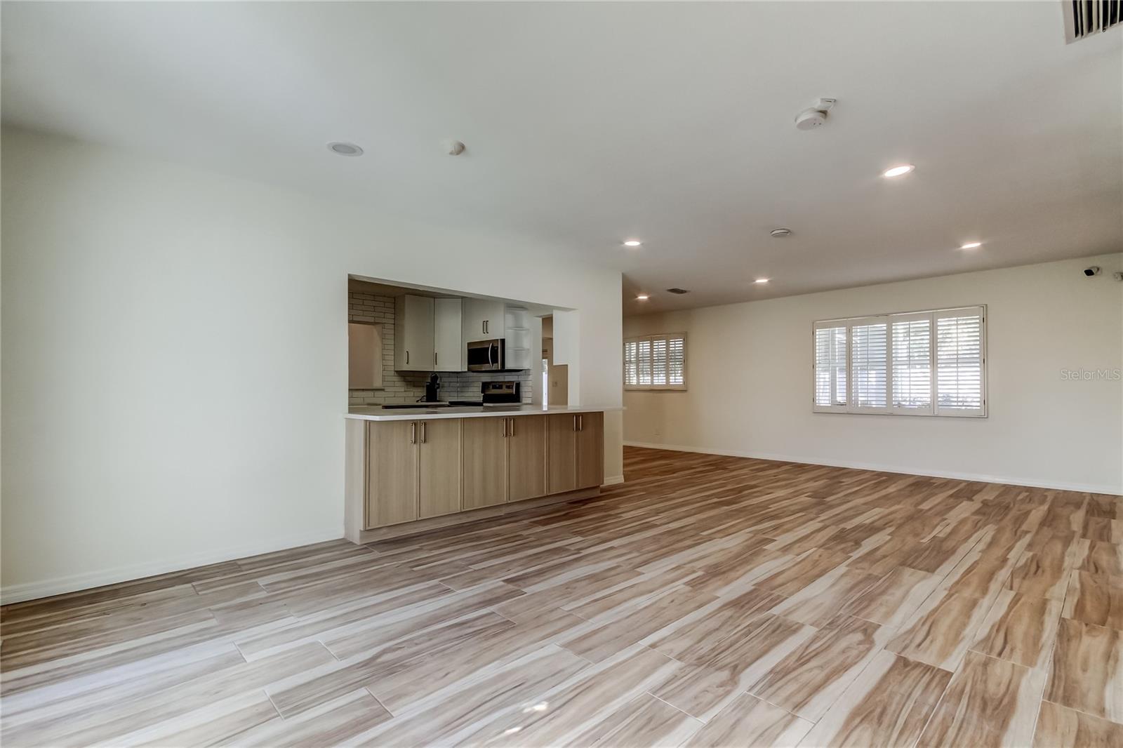 3936 E EDEN ROC CIRCLE