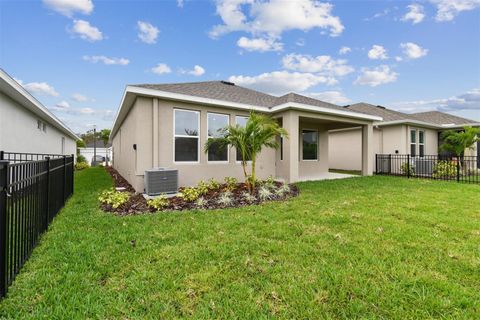 A home in PARRISH