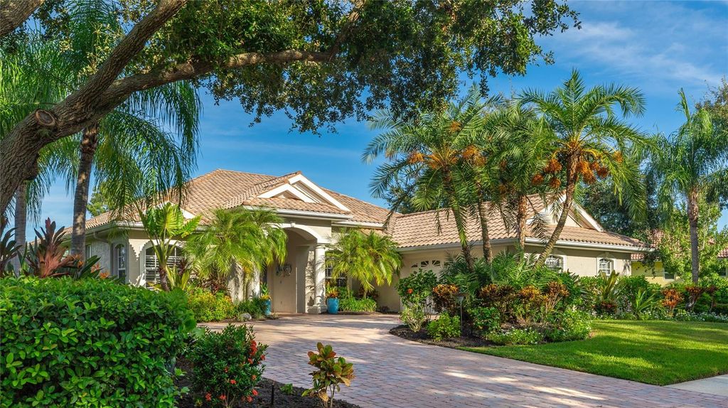 Photo of 11407 Savannah Lakes Drive, Parrish, FL 34219 (MLS # A4664860)