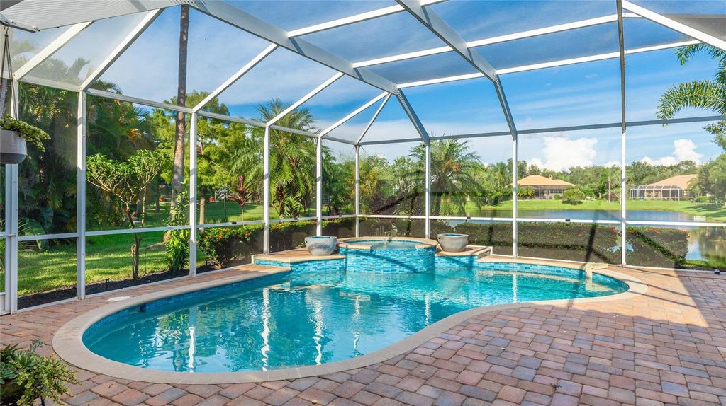 Photo of 11407 Savannah Lakes Drive, Parrish, FL 34219 (MLS # A4664860)