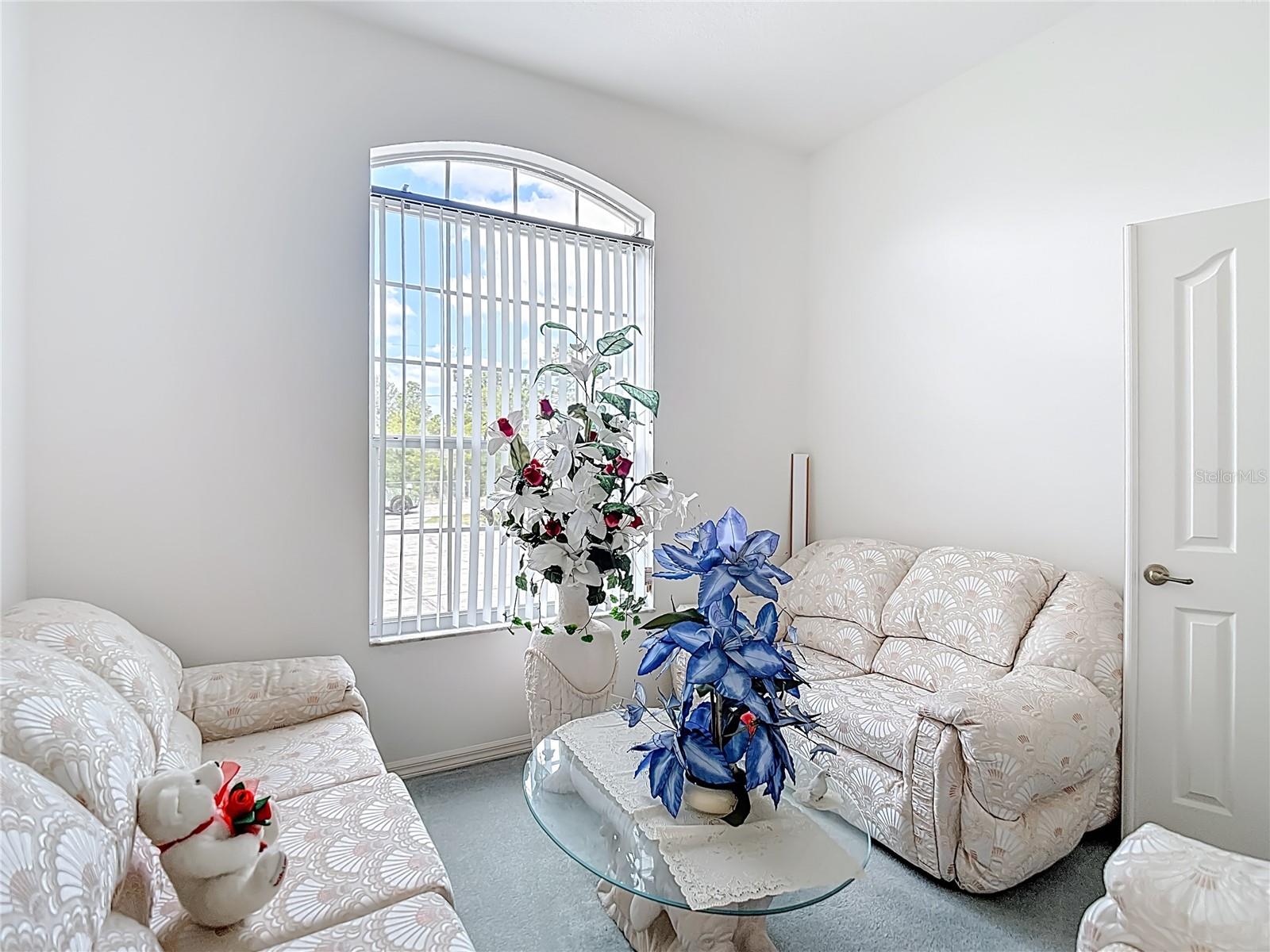 ROYAL HIGHLANDS - Residential