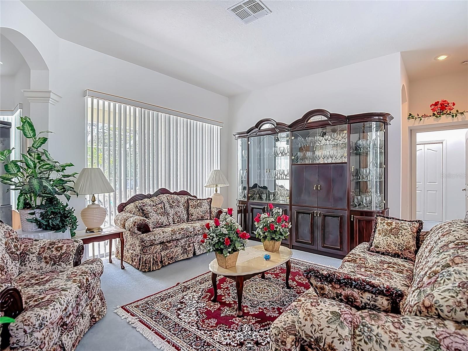 ROYAL HIGHLANDS - Residential